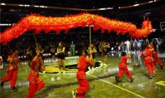 龙腾狮舞孟菲斯尽显中国元素，NBA赛场欢庆中国年